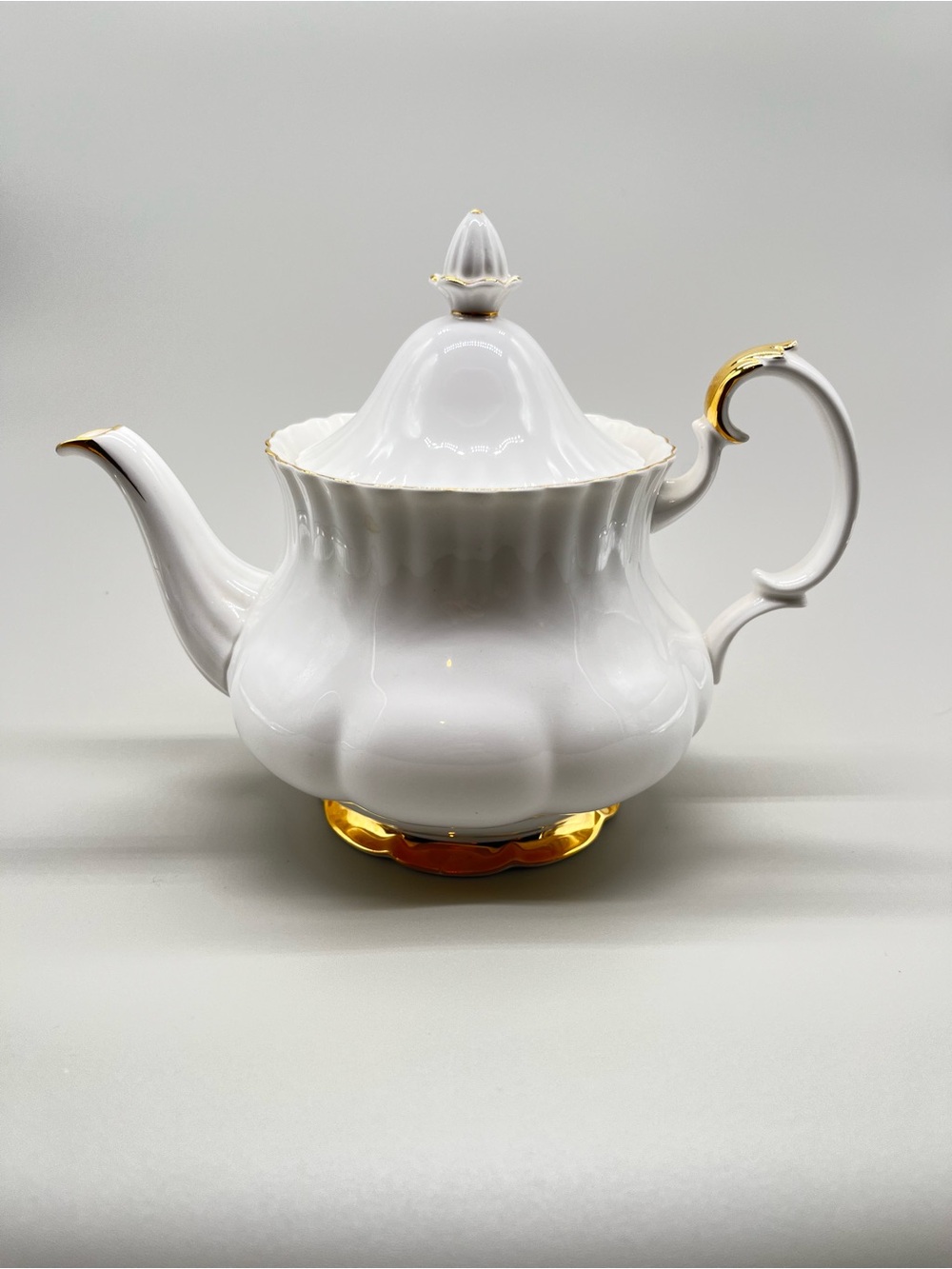 Royal Albert Val D’Or bone china large teapot. White with 22k gold trim. NWOT.